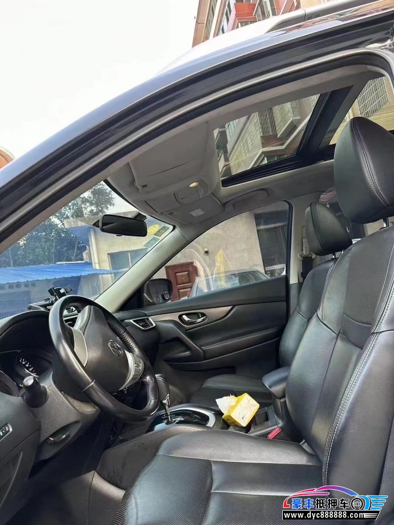 15年日产奇骏SUV抵押车出售