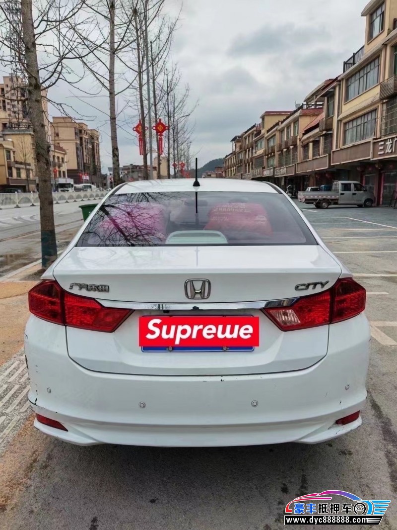 18年本田锋范轿车抵押车出售