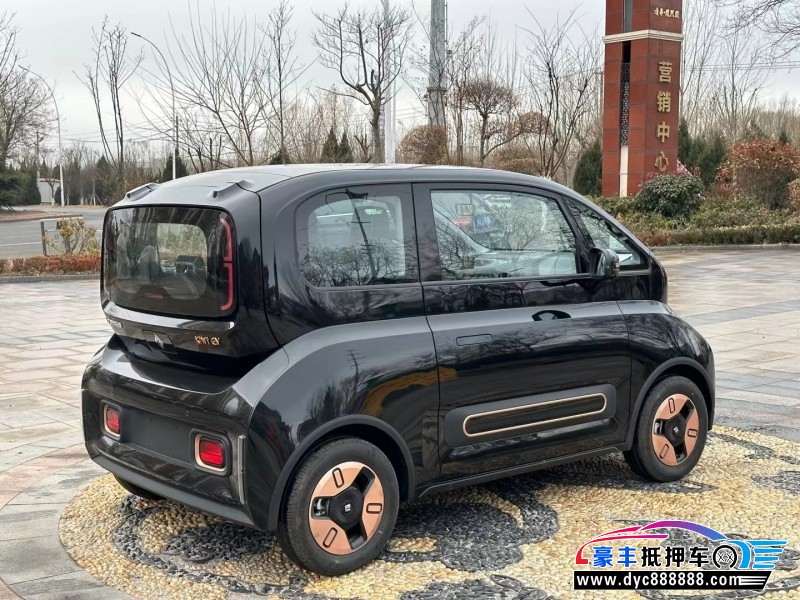 23年宝骏kiwi ev轿车抵押车出售