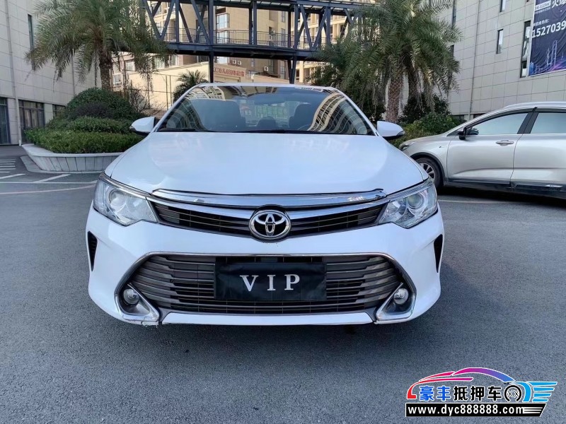 17年丰田凯美瑞轿车抵押车出售