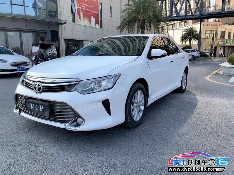 17年丰田凯美瑞轿车抵押车出售