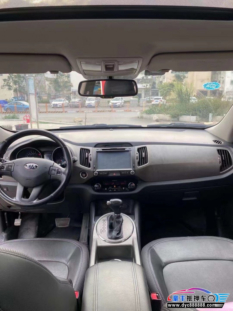 15年起亚智跑轿车抵押车出售