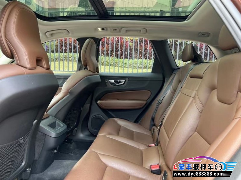 19年沃尔沃XC60轿车抵押车出售