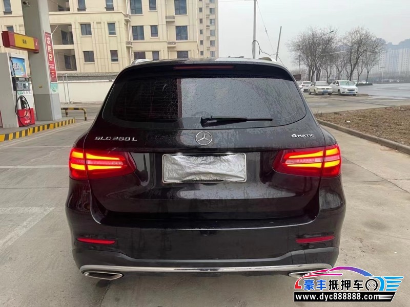 18年奔驰GLC轿车抵押车出售