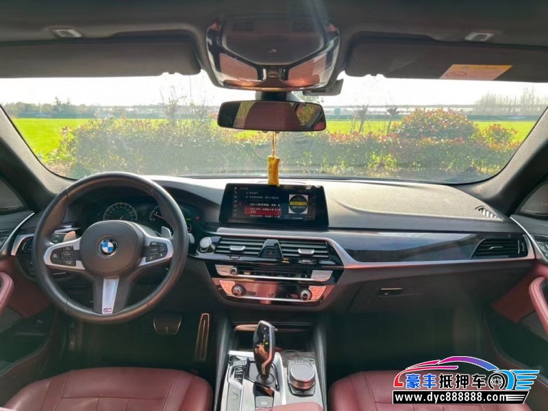 18年宝马5系轿车抵押车出售