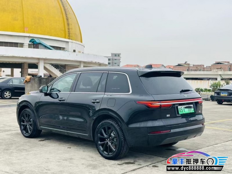 22年理想ONE轿车抵押车出售