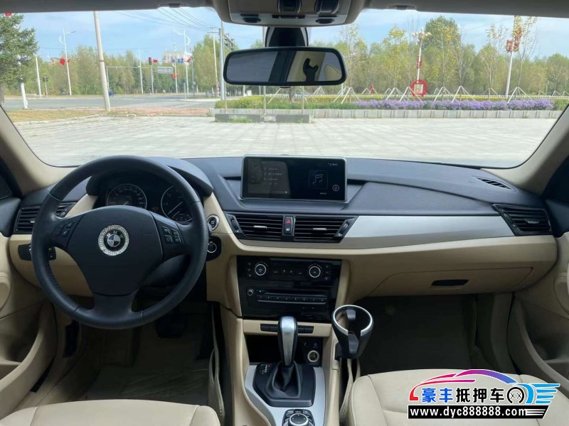 13年宝马X1SUV抵押车出售