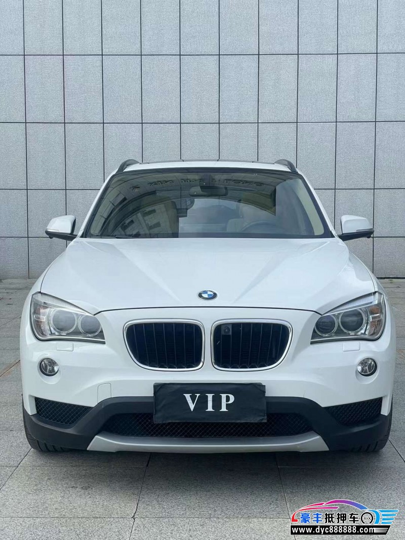 13年宝马X1SUV抵押车出售