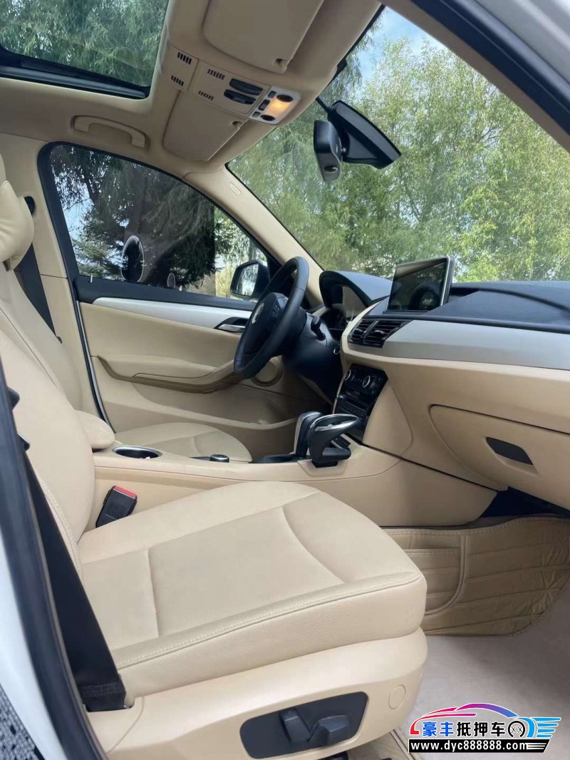 13年宝马X1SUV抵押车出售