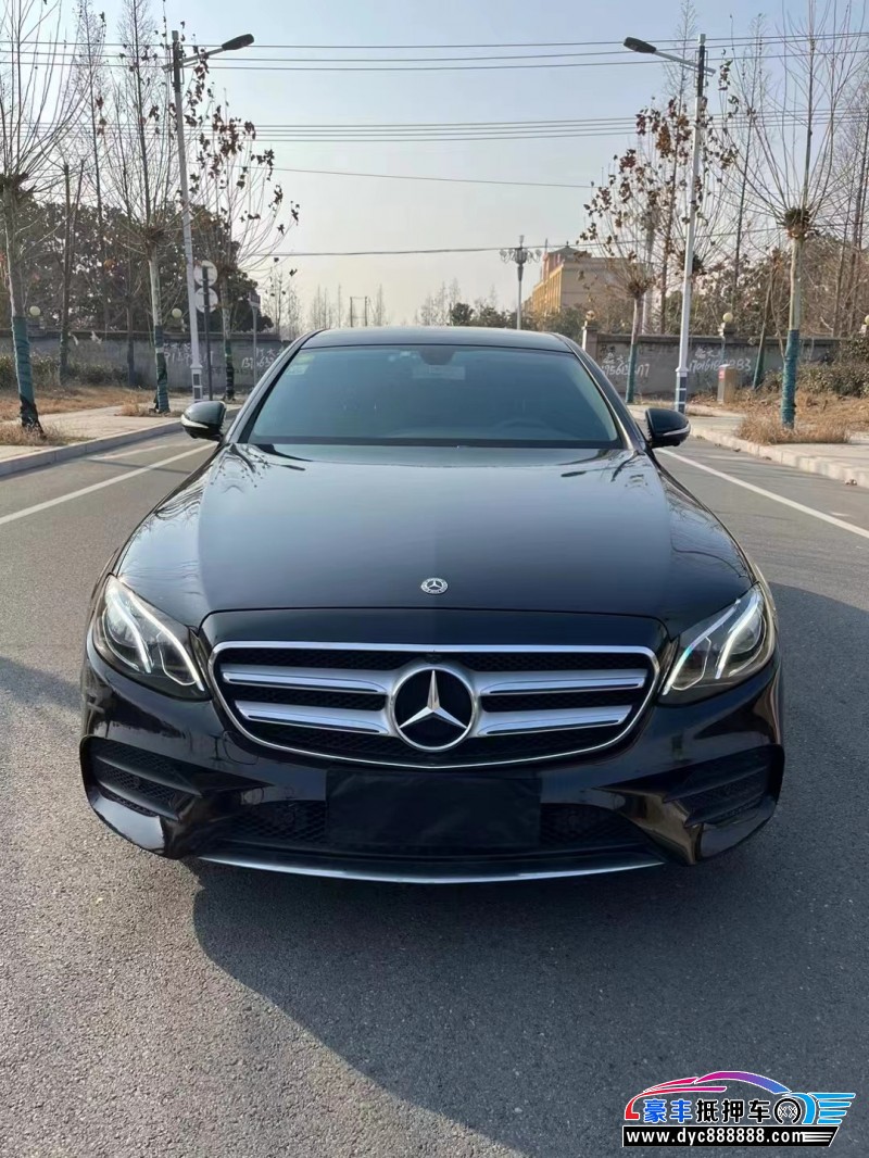 18年奔驰E级轿车抵押车出售