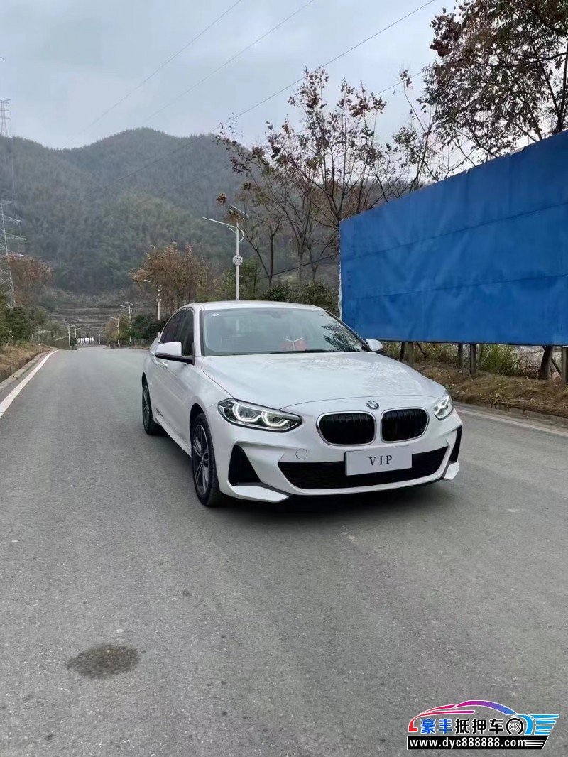 22年宝马1系轿车抵押车出售