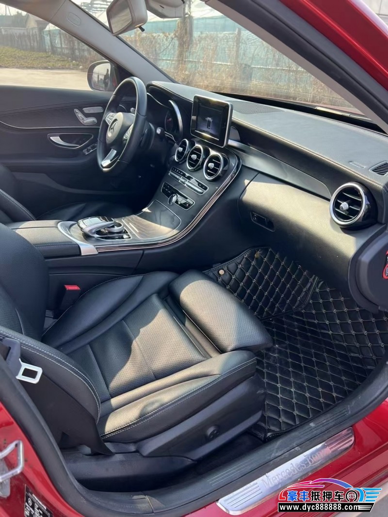 17年奔驰C轿车抵押车出售