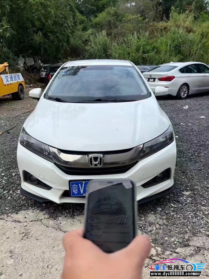 18年本田锋范轿车抵押车出售