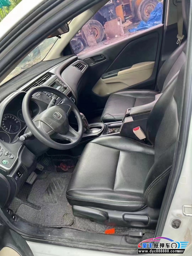 18年本田锋范轿车抵押车出售