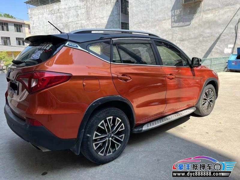 17年比亚迪宋轿车抵押车出售