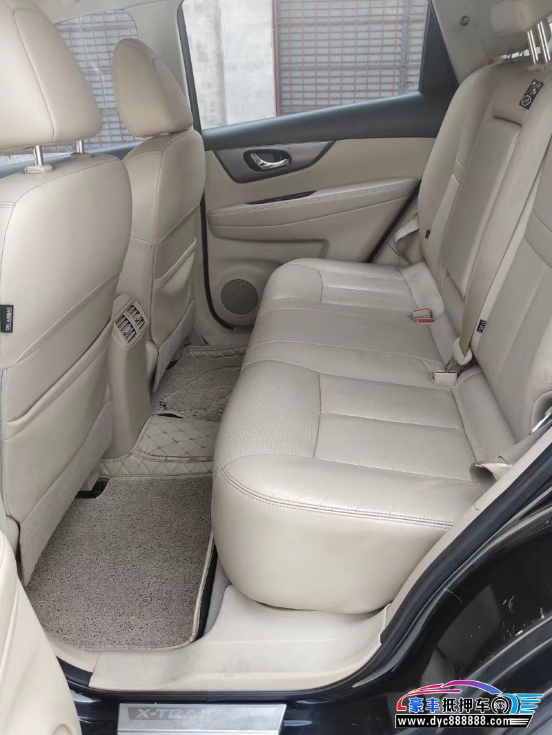 14年日产奇骏轿车抵押车出售