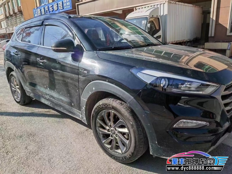 18年现代途胜轿车抵押车出售