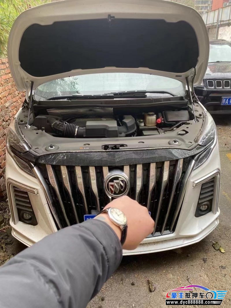 20年别克GL8轿车抵押车出售