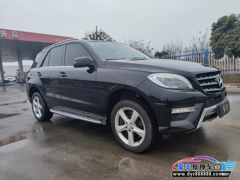13年奔驰ML轿车抵押车出售