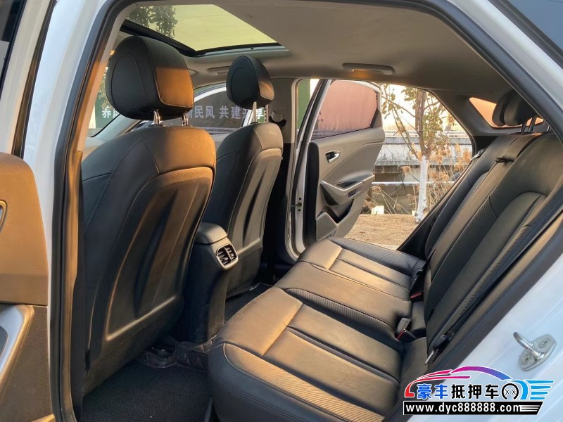 20年现代菲斯塔轿车抵押车出售