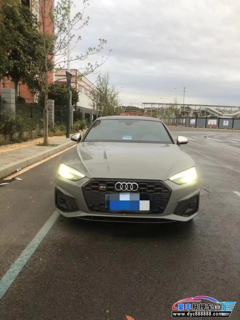 22年奥迪S5轿车抵押车出售