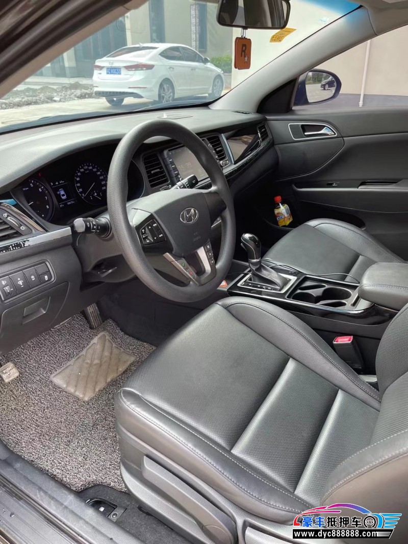 17年现代名图轿车抵押车出售