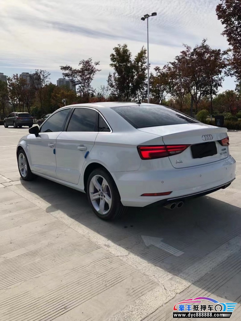 20年奥迪A3轿车抵押车出售