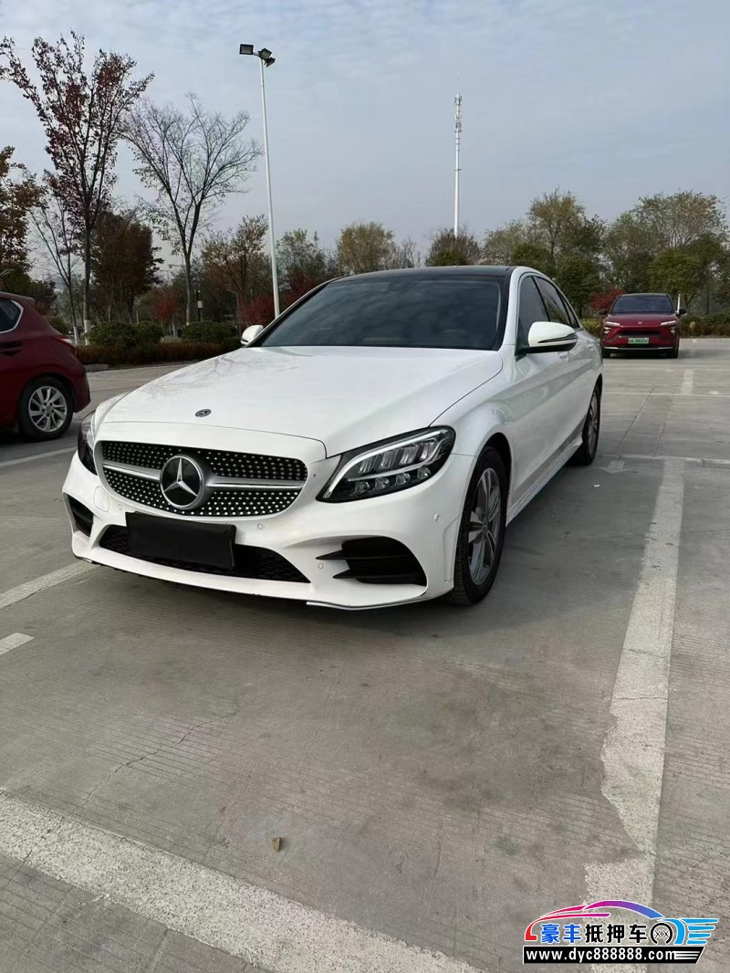 21年奔驰C轿车抵押车出售