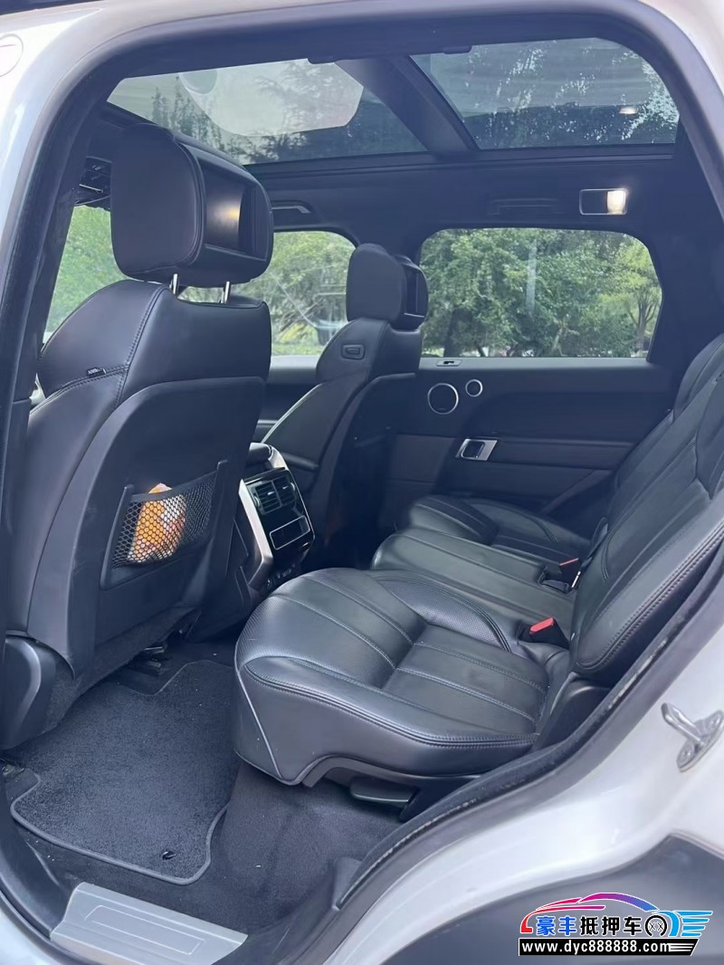 17年路虎揽胜运动版SUV抵押车出售