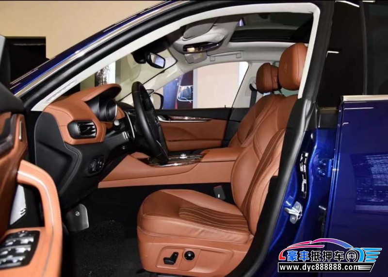 17年玛莎拉蒂莱万特轿车抵押车出售