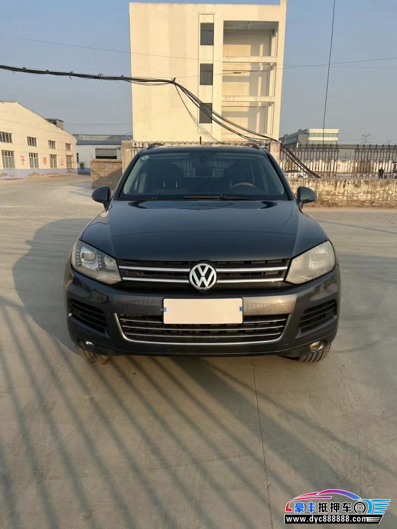 11年大众途锐轿车抵押车出售