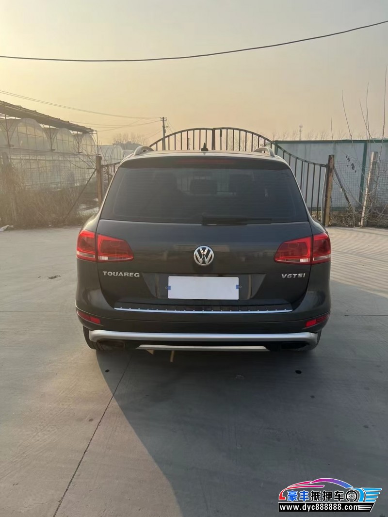 11年大众途锐轿车抵押车出售