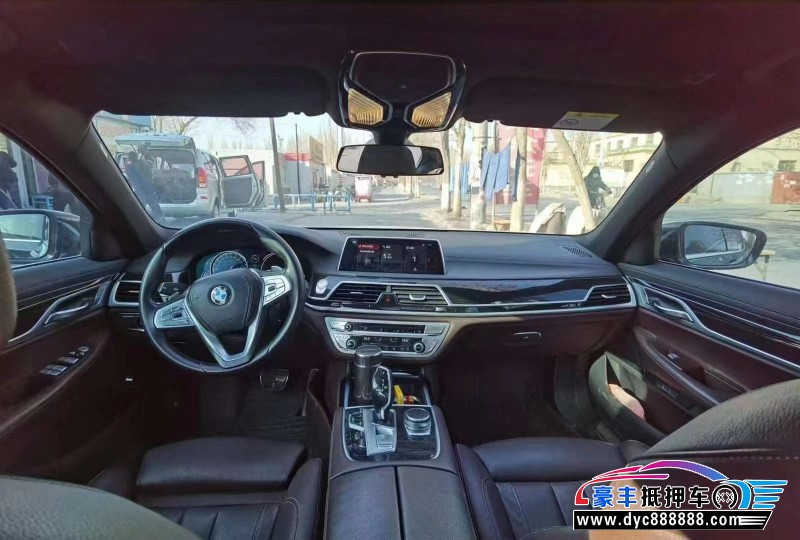 18年宝马7系轿车抵押车出售