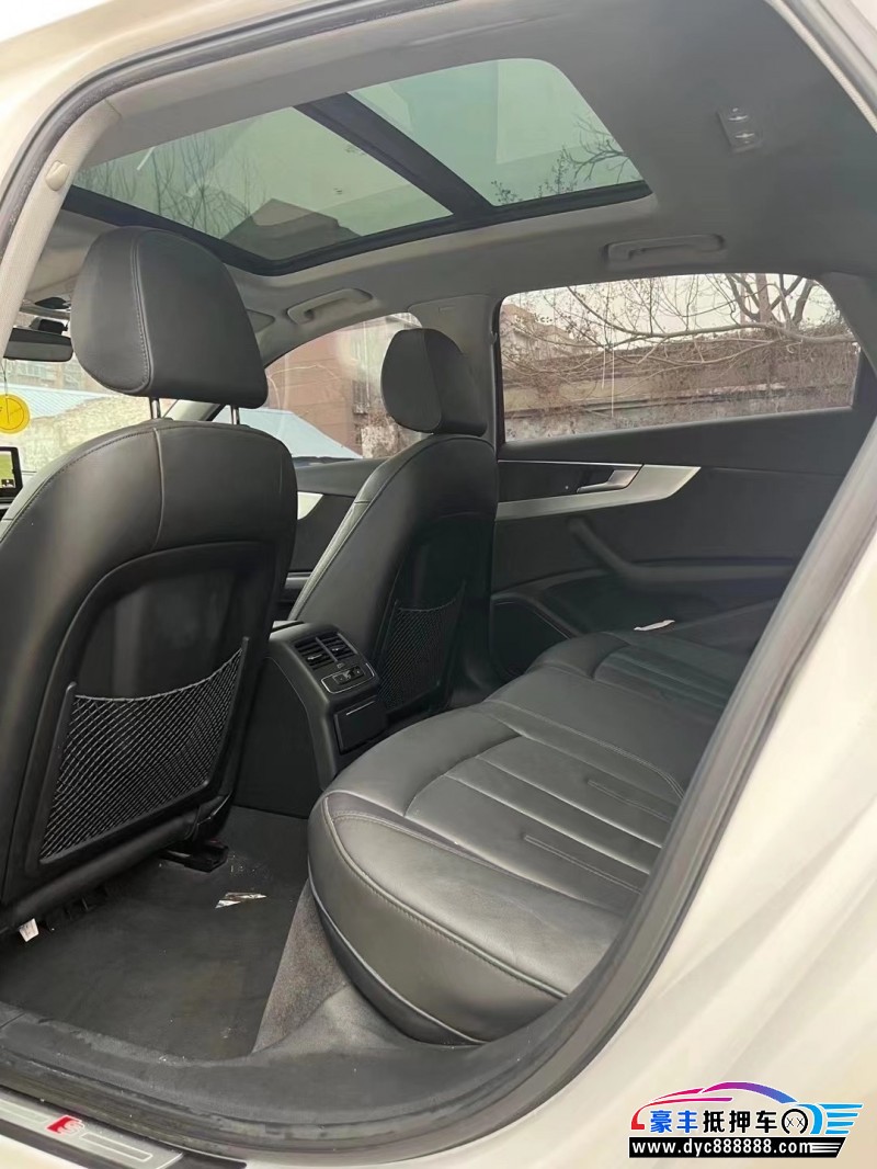 19年奥迪A4L轿车抵押车出售