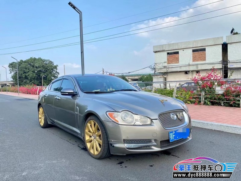 10年捷豹XF轿车抵押车出售