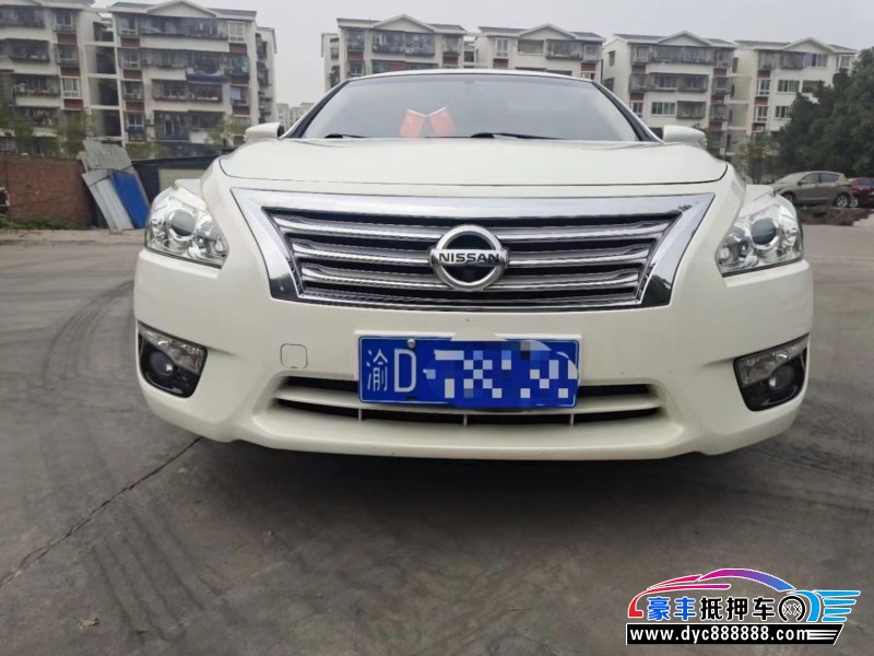 15年日产天籁轿车抵押车出售