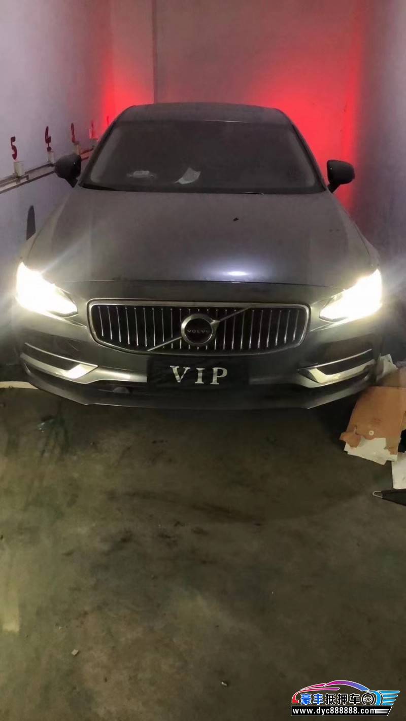 18年沃尔沃S90轿车抵押车出售