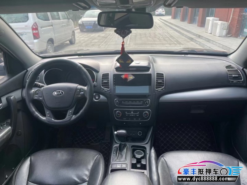 14年起亚索兰托轿车抵押车出售