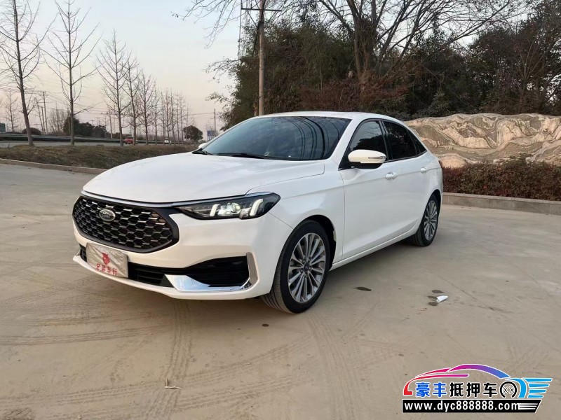 22年福特福睿斯轿车抵押车出售