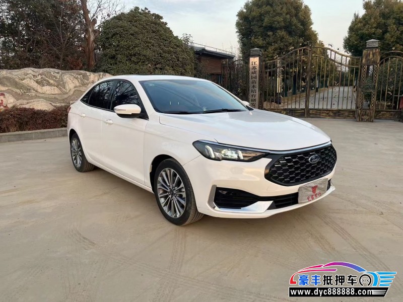 22年福特福睿斯轿车抵押车出售