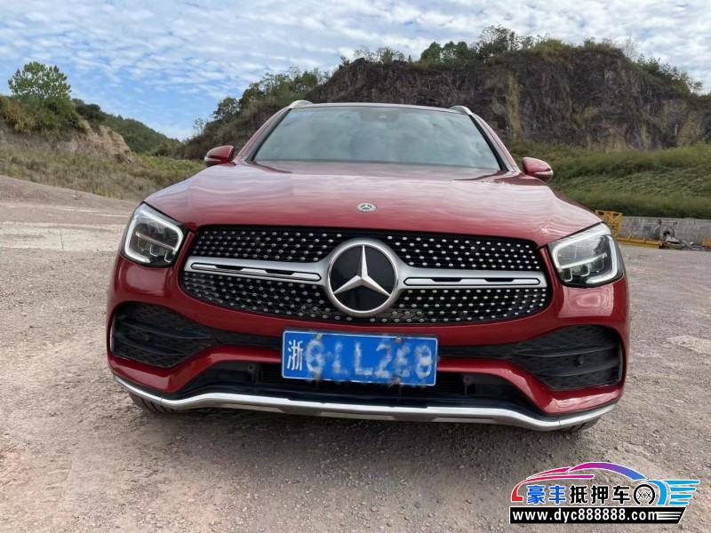 19年奔驰GLC轿车抵押车出售