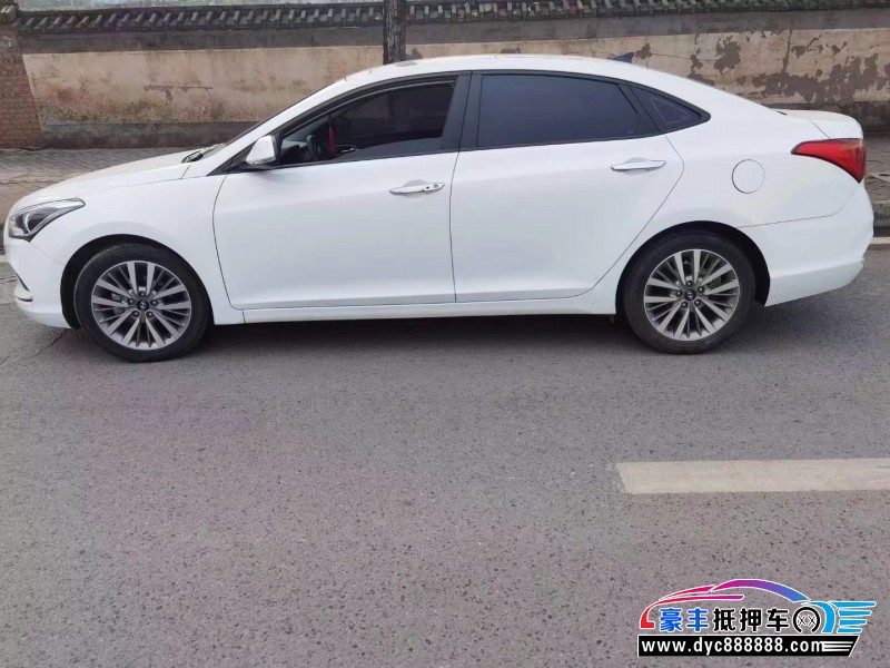 19年现代名图轿车抵押车出售