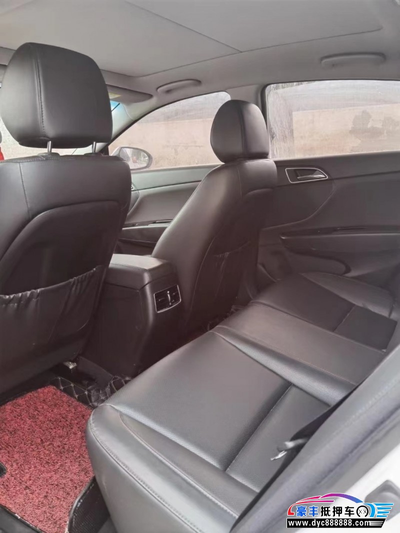 19年现代名图轿车抵押车出售