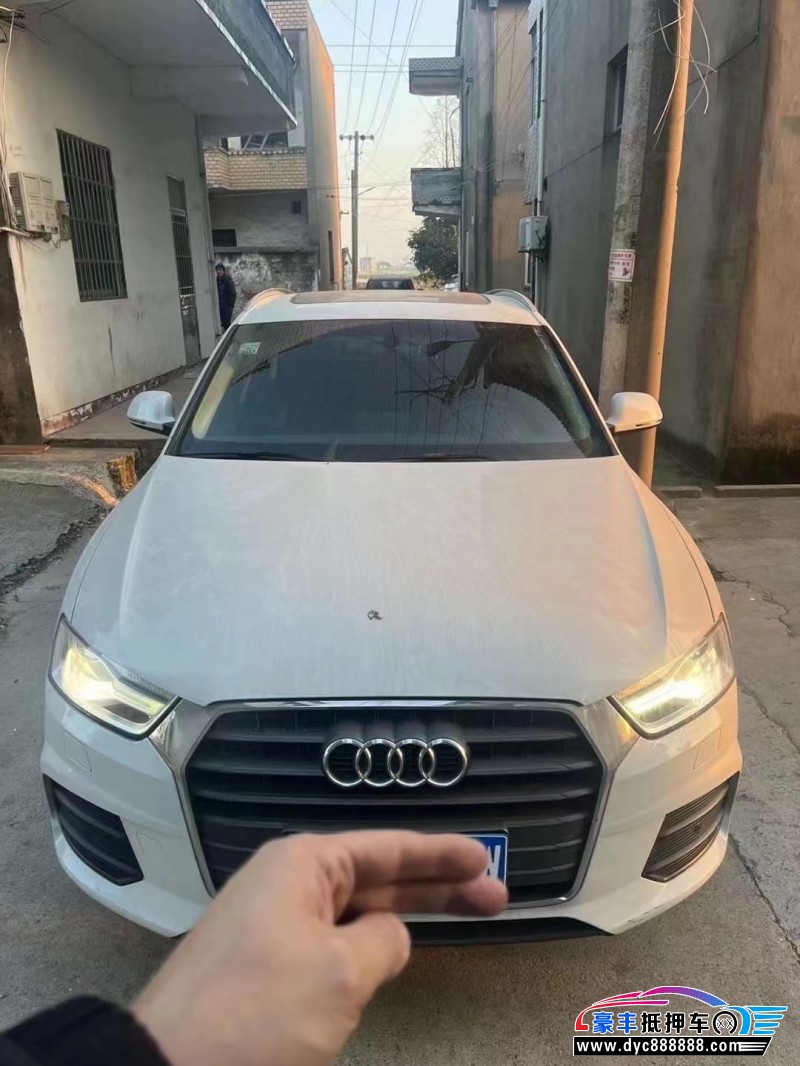 17年奥迪Q3轿车抵押车出售