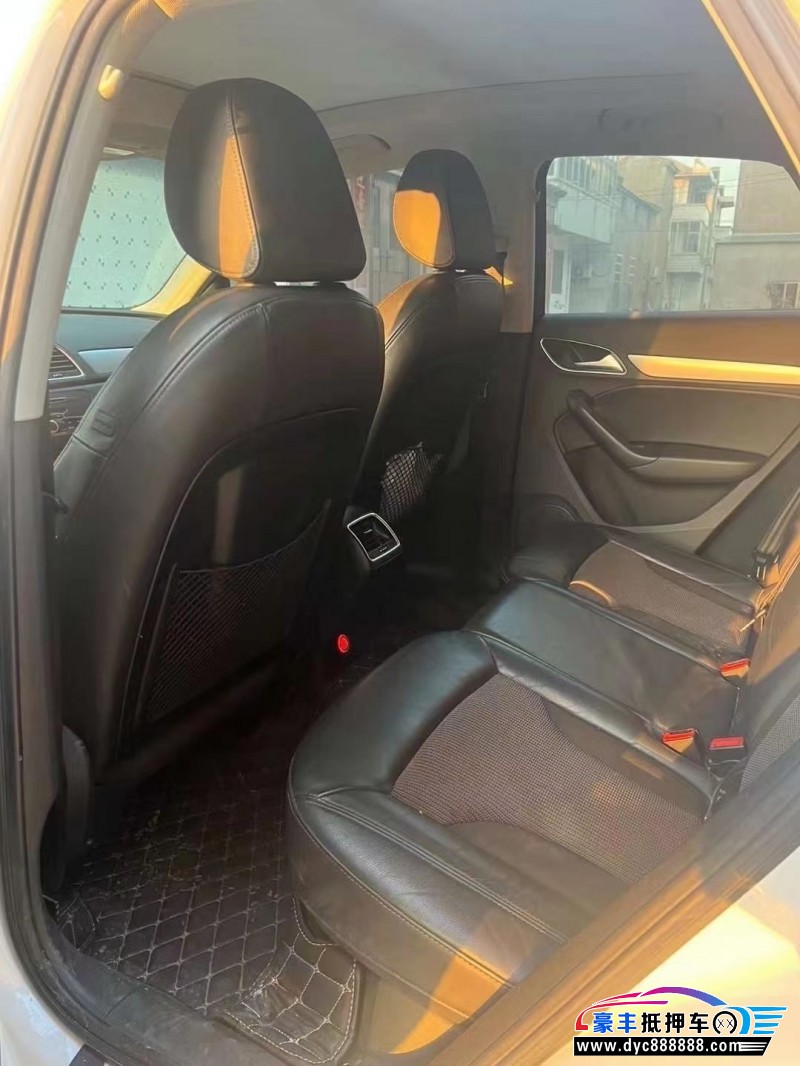 17年奥迪Q3轿车抵押车出售