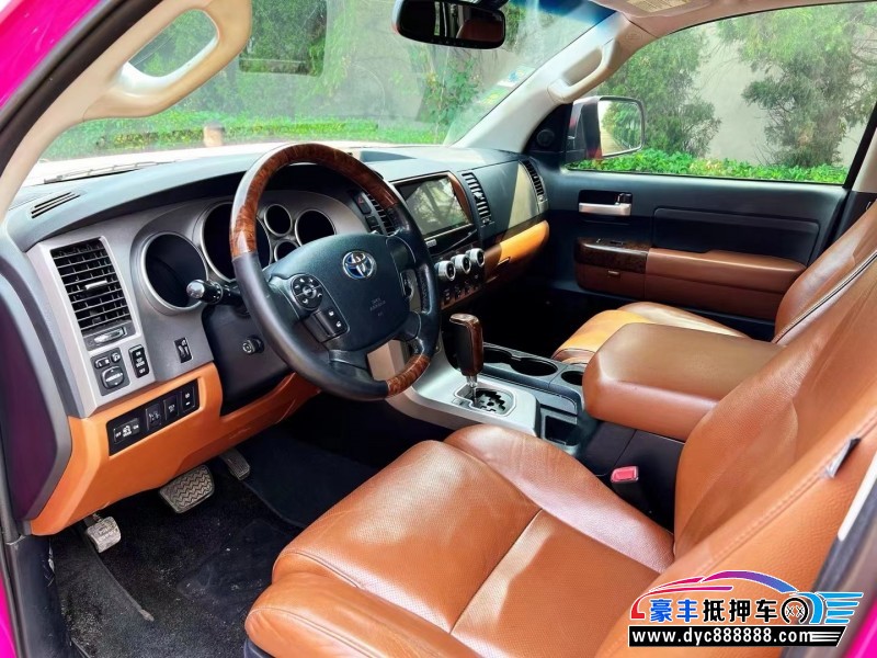 13年丰田坦途轿车抵押车出售