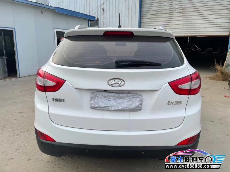 18年现代ix35轿车抵押车出售