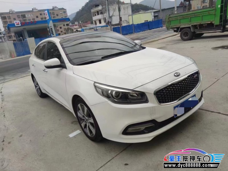 17年起亚K4轿车抵押车出售