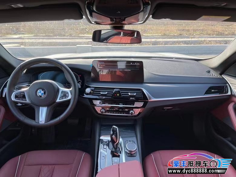 21年宝马5系轿车抵押车出售