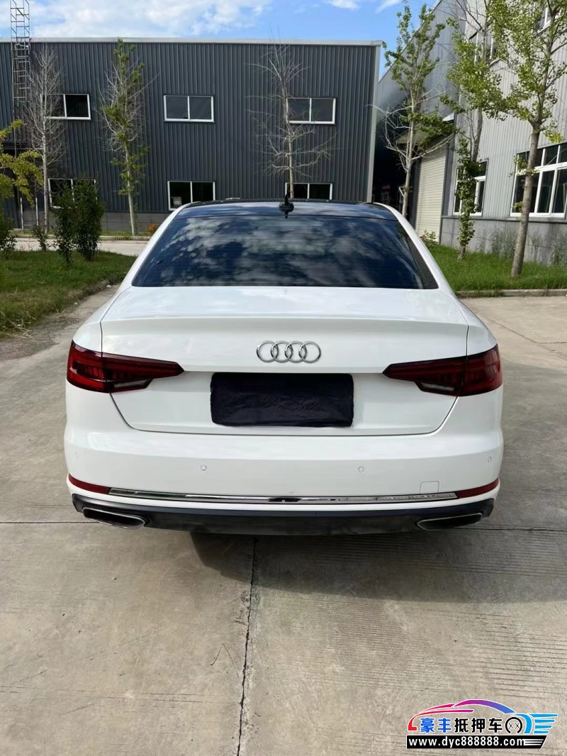 19年奥迪A4轿车抵押车出售